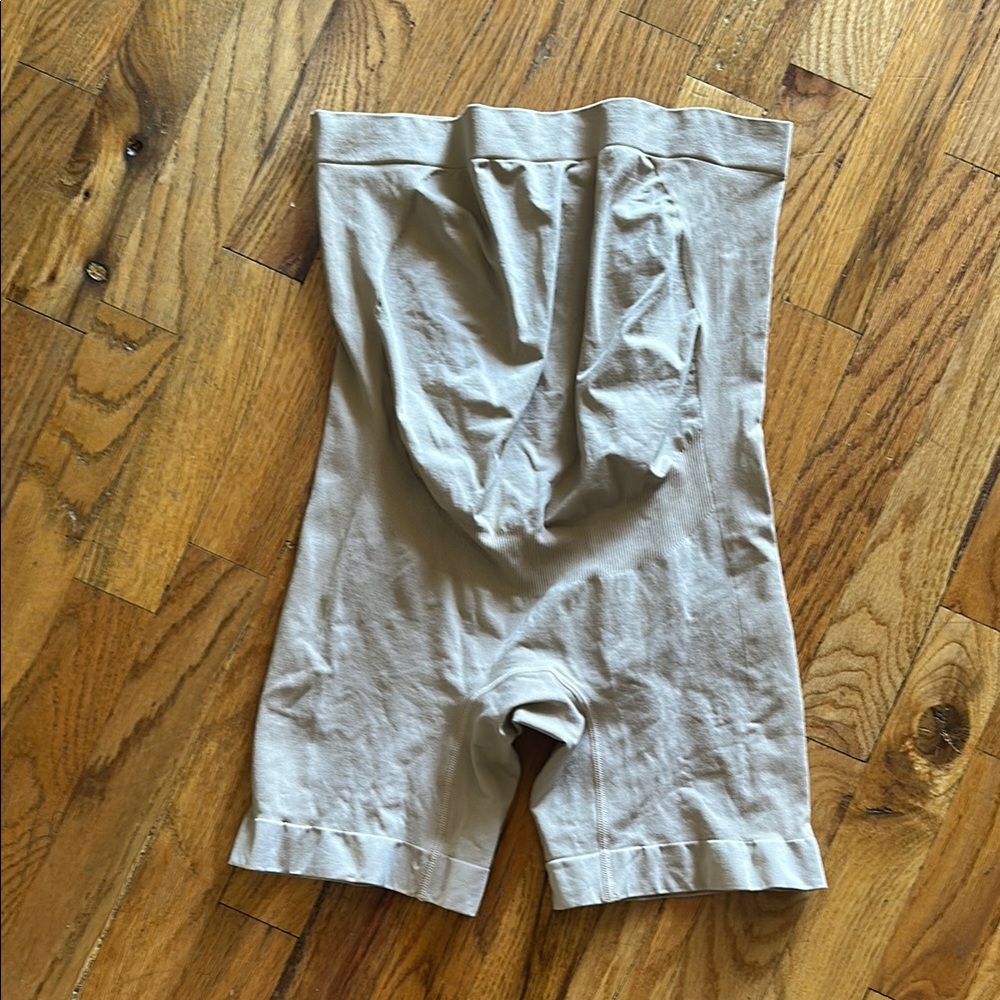 Ingrid & Isabel Tan Shapewear with Seamless Supportive Waistband